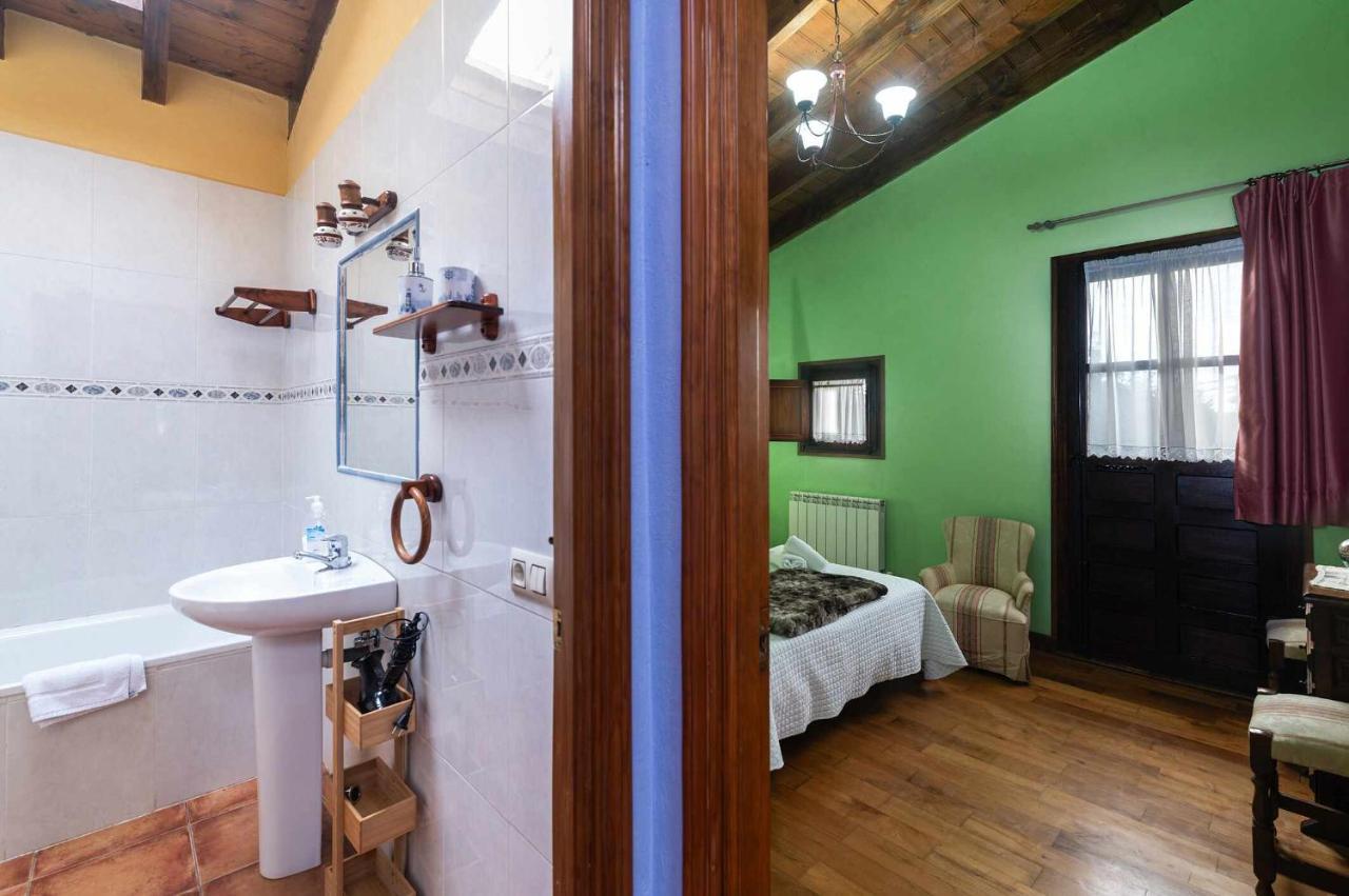 فيلا Casa La Aldea De Guadamia Llames de Pría المظهر الخارجي الصورة
