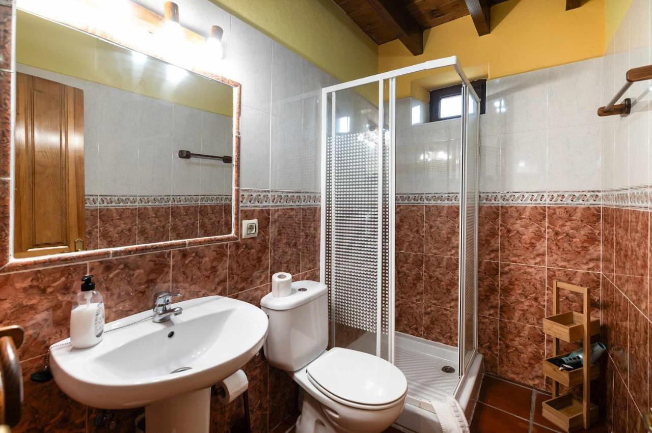 فيلا Casa La Aldea De Guadamia Llames de Pría المظهر الخارجي الصورة